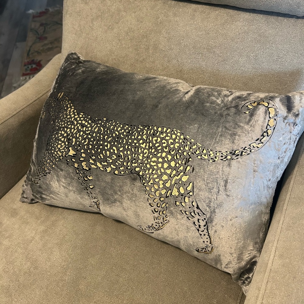 Gray Velvet Pillow with Leopard Design - Picture 3 of 3